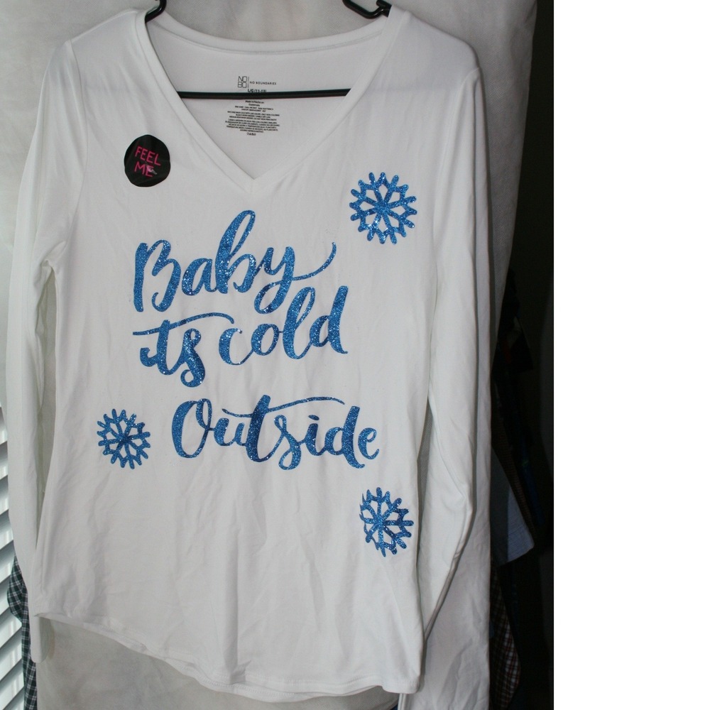 No Boundaries White Baby Its Cold Outside Blue Glitter V-Neck Long Sleeve Tee L